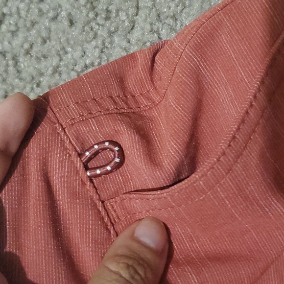 Swim tanks - Picture 3 of 4